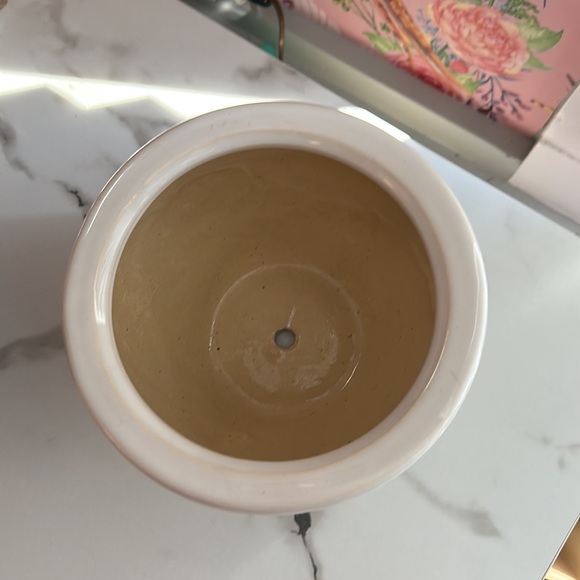 Boho Cream ceramic glazed planter with blue Monstera leaves Never used - Picture 3 of 5